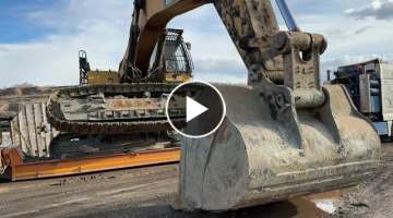 Transporting The Caterpillar 365C Excavator With Goldhofer Trailer - Fasoulas Heavy Transports